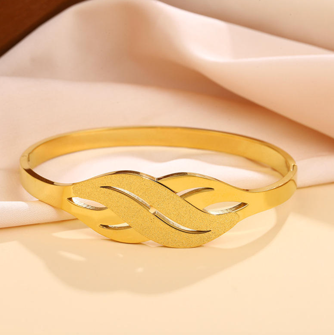 Light Luxury Stainless Steel Open Bangle for Women