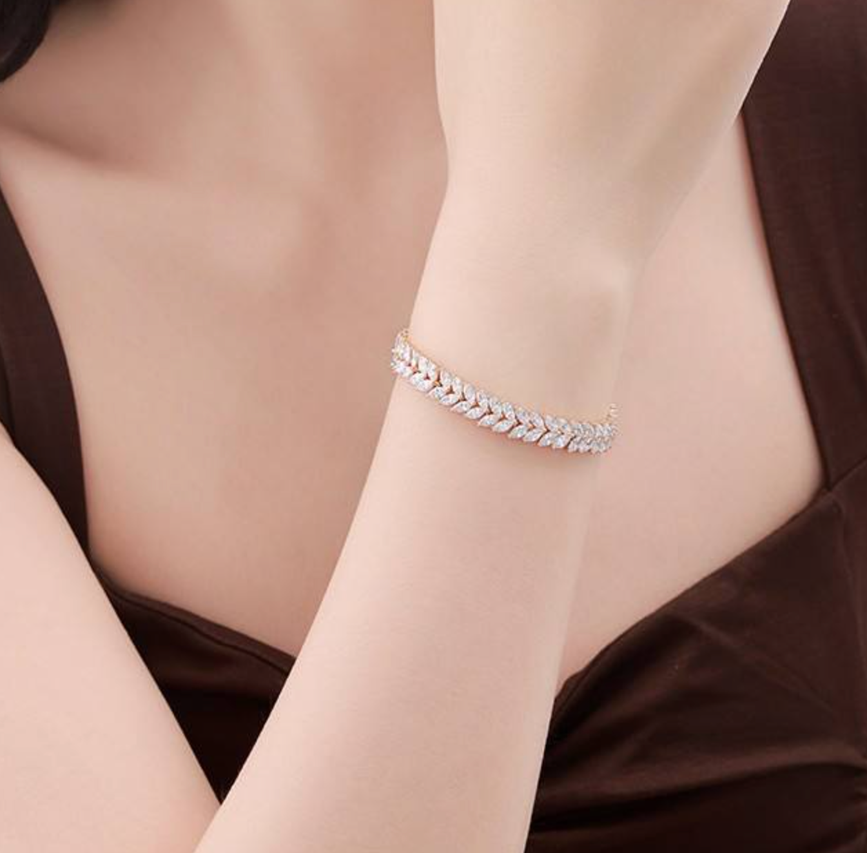 Luxury Leaf Crystal Bracelet for Women