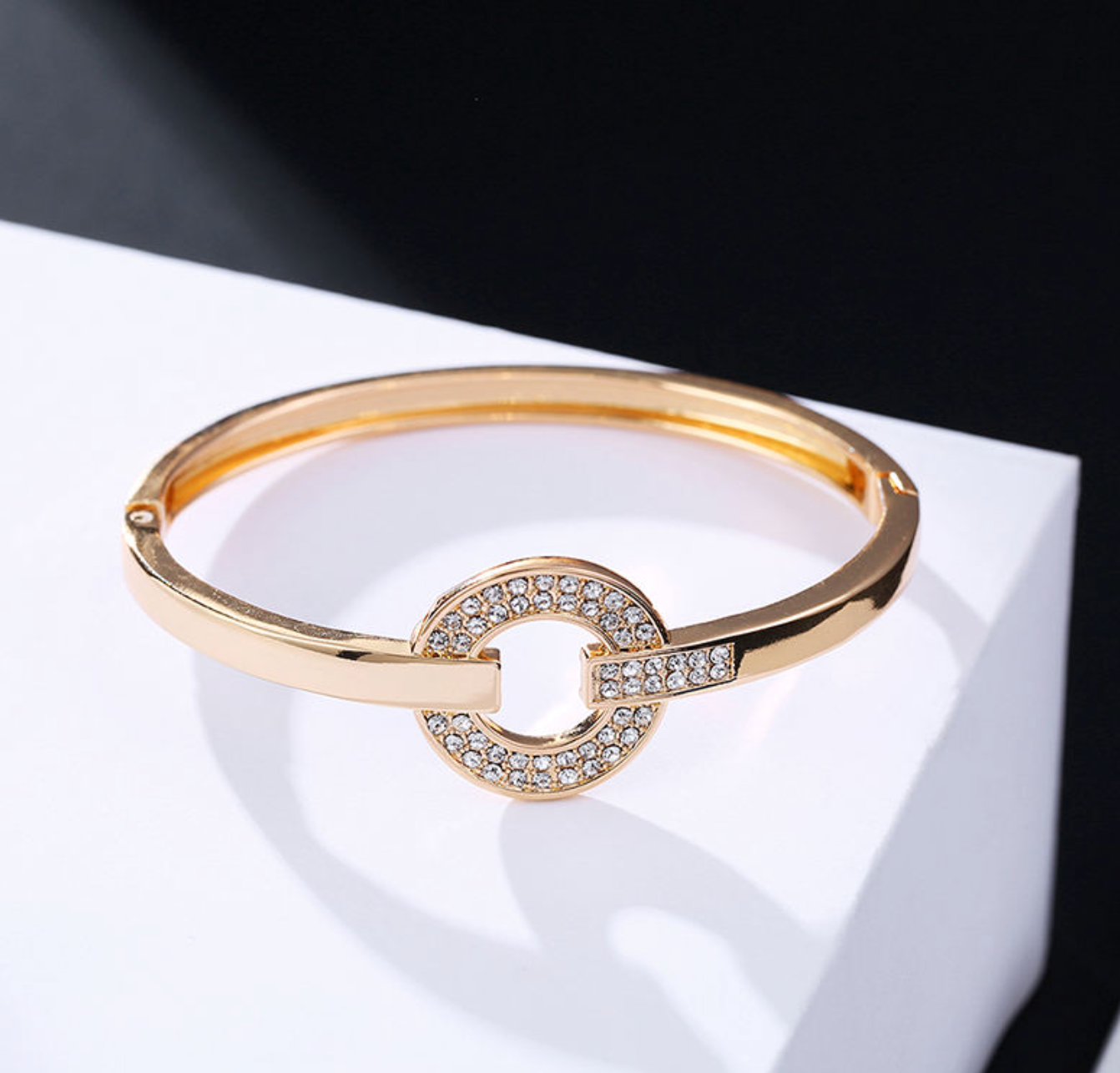 Luxury Belt-Shaped Zircon Bracelet for Women